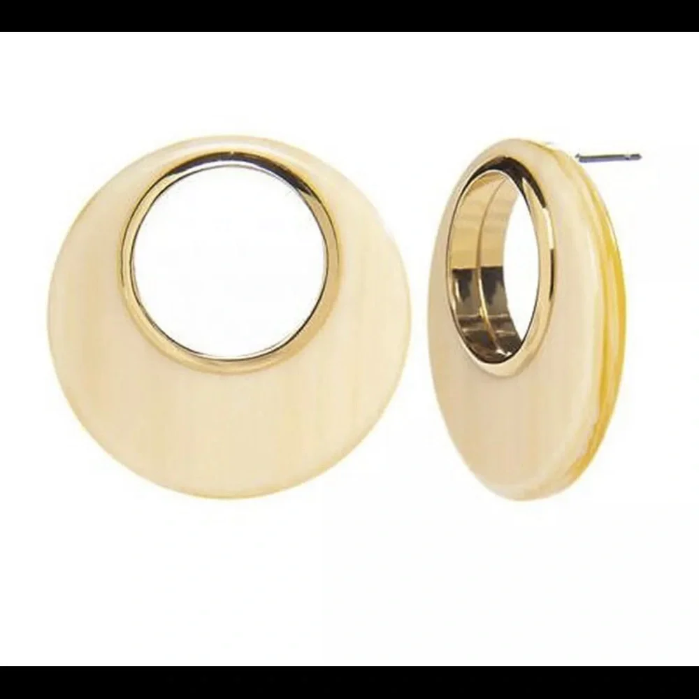 NWT Kate Spade Gold Plated and Horn/Cream Marble On The Dot Stud Hoop Earrings - Picture 3 of 5